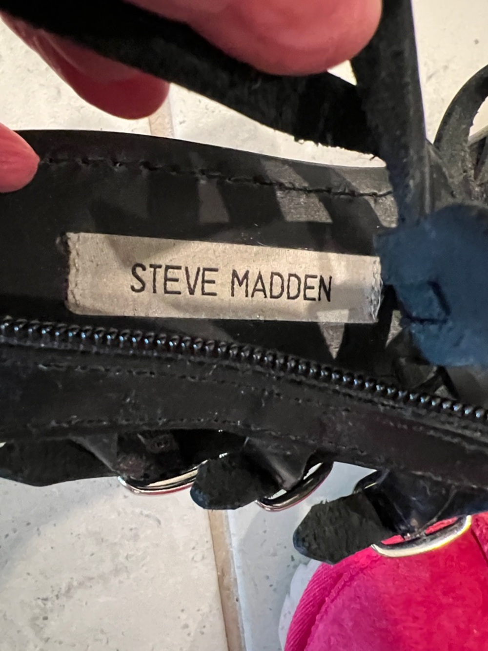 Steve Madden Black Strappy Gladiator Sandals - Picture 2 of 9